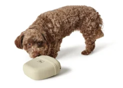 Clearance Silikone Godbidstaske Lugo Medium Beige Hundetilbehør Til Hvalpe - Tryg Start I Hverdagen|Tilbehør Til Hund - Alt Til En Glad Og Tryg Hverdag For Din Bedste Ven